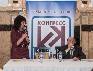 Коллега Е.Богатова представляет гостей мероприятия 